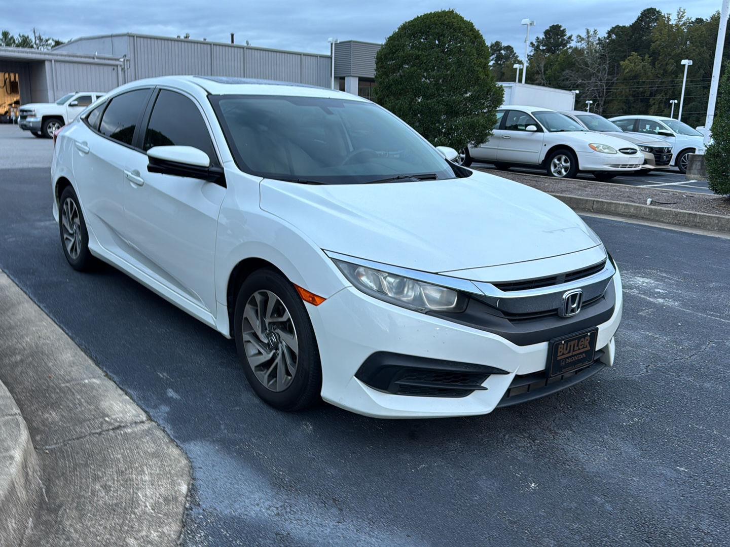 2017 Honda Civic EX photo 4