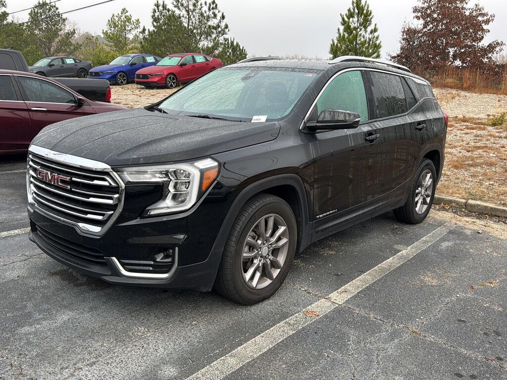 2024 Gmc Terrain SLT photo 2