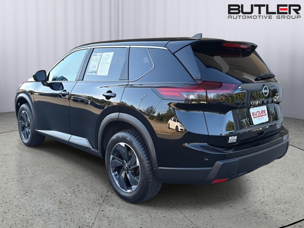 Used 2025 Nissan Rogue SV SUV