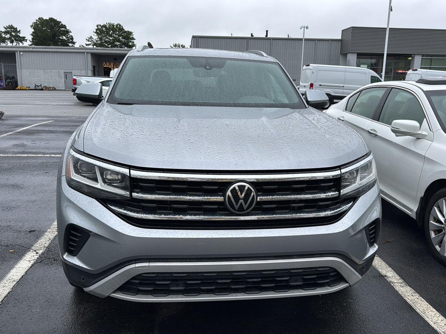 2020 Volkswagen Atlas Cross Sport V6 SE Technology R-Line photo 3