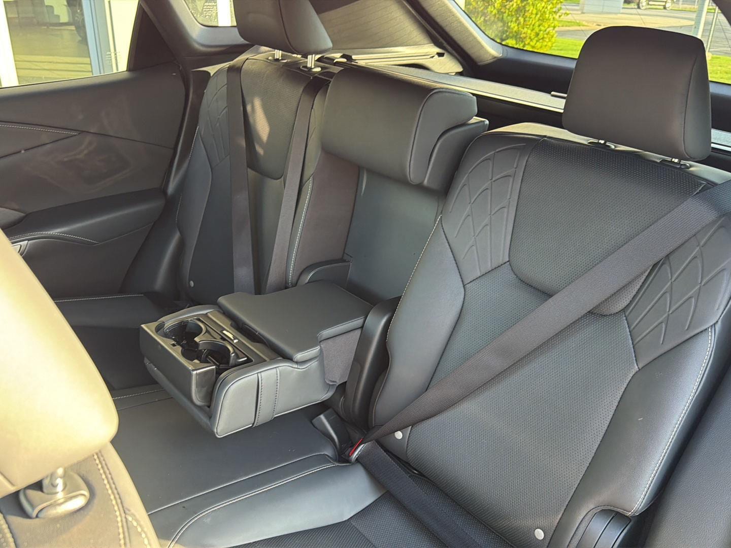 2025 Lexus RX 350 - Photo 30