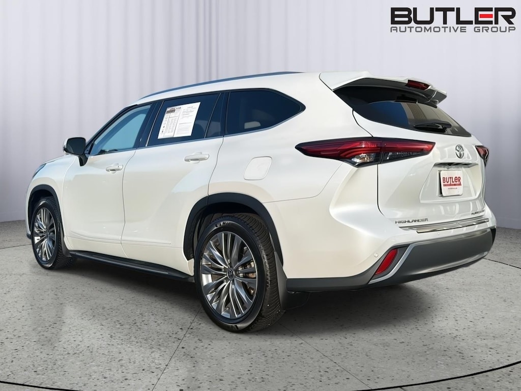 Used 2022 Toyota Highlander Platinum SUV
