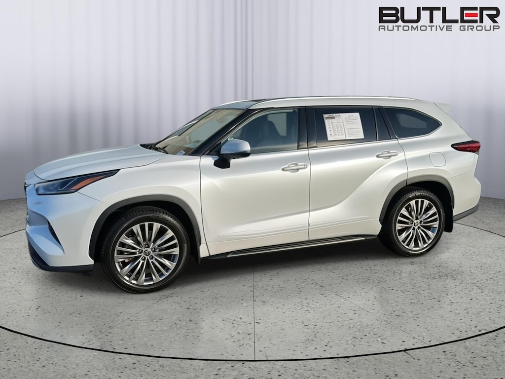 Used 2022 Toyota Highlander Platinum SUV
