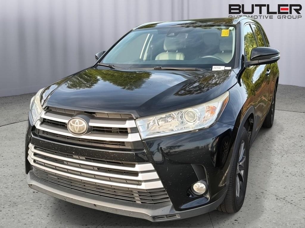 Used 2017 Toyota Highlander XLE SUV