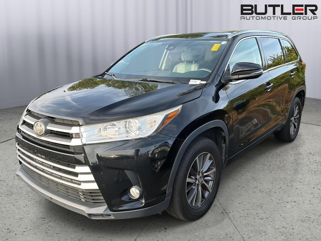 Used 2017 Toyota Highlander XLE SUV