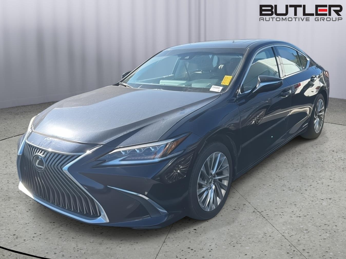 2020 Lexus ES Hybrid 300h Ultra Luxury