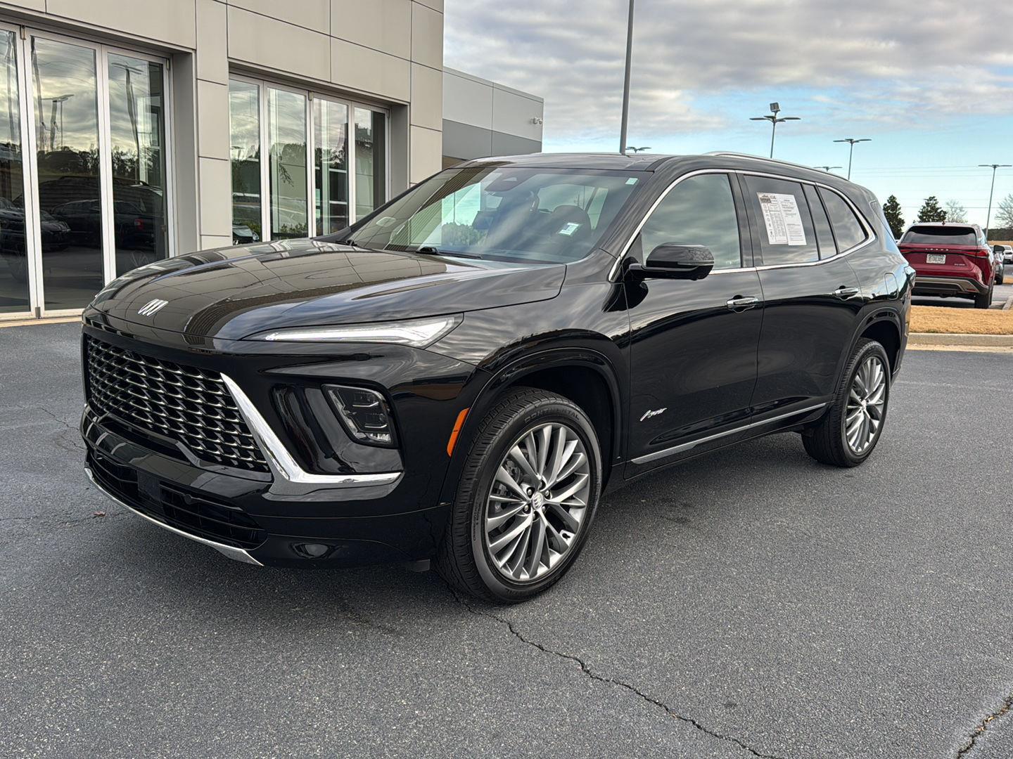2025 Buick Enclave Avenir's photo