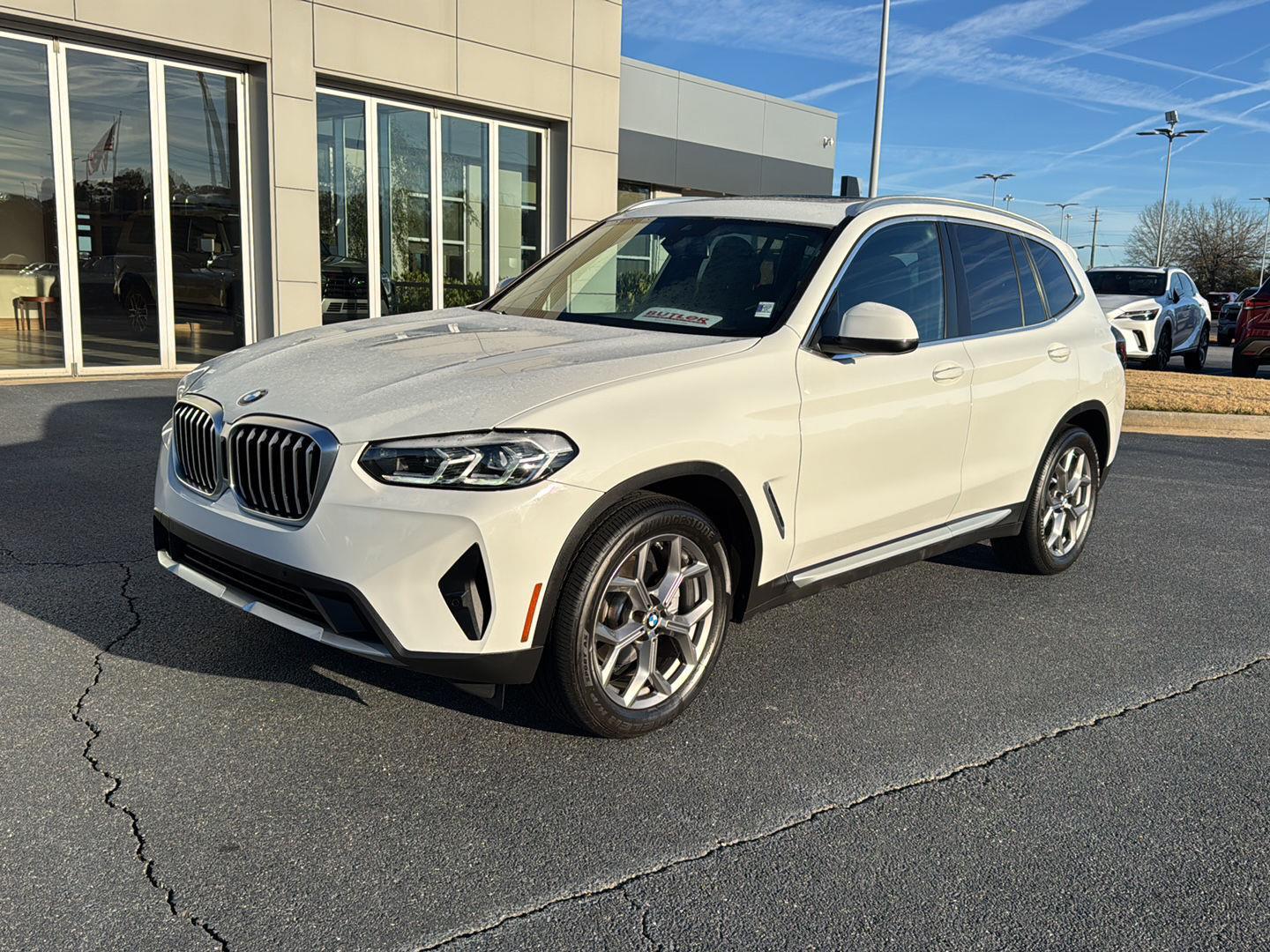 2022 BMW X3 xDrive30's photo