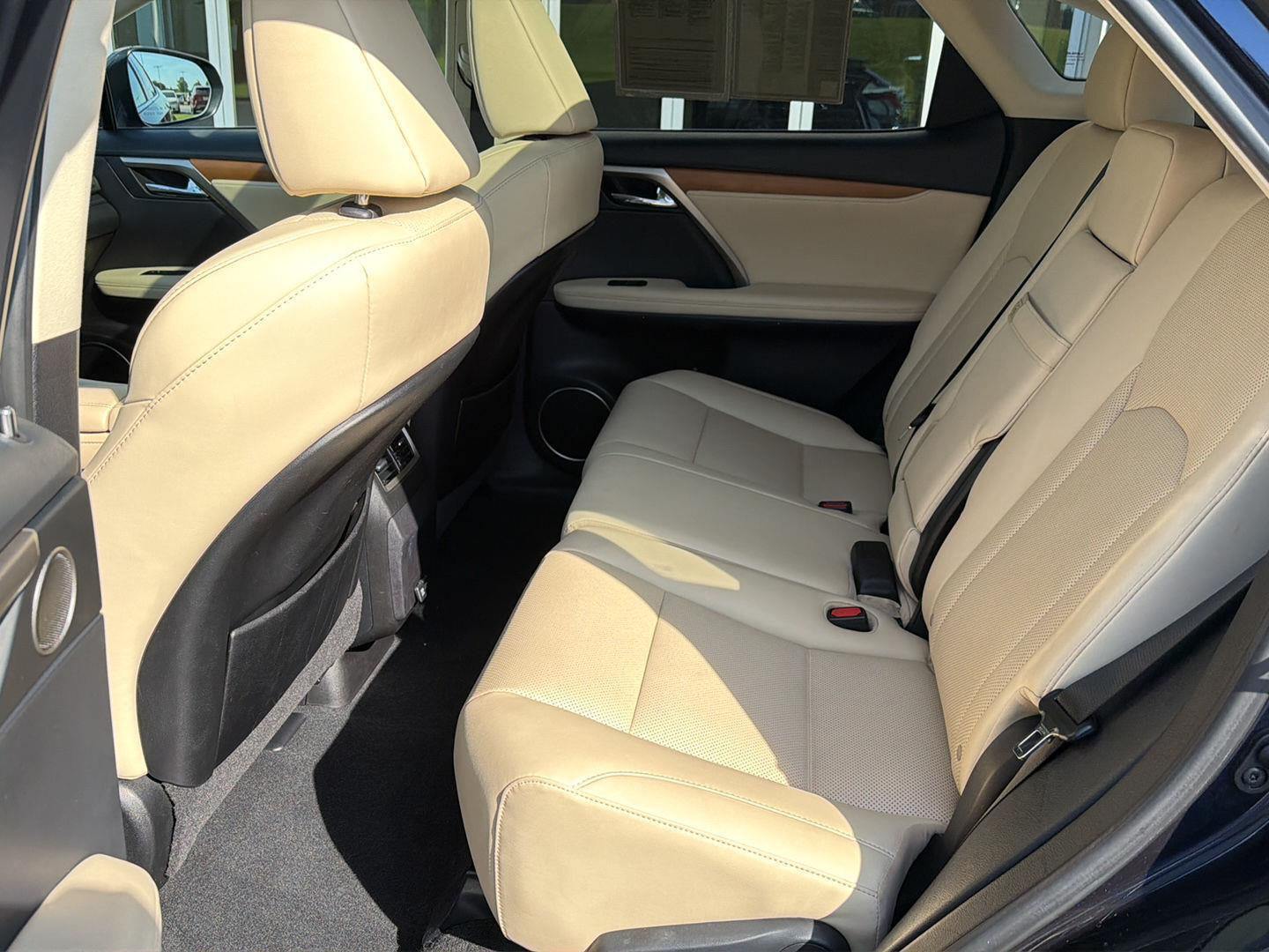 2022 Lexus RX Hybrid 450h - Photo 11