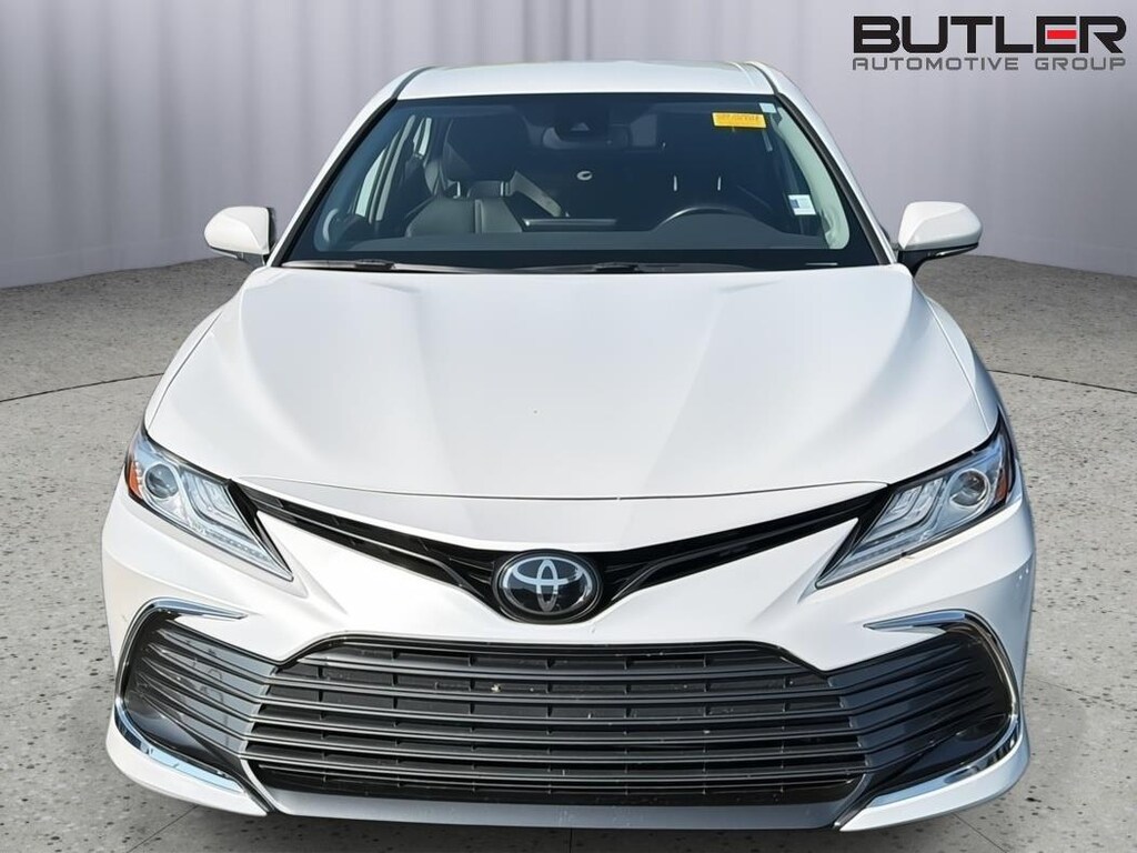 Used 2023 Toyota Camry XLE Sedan