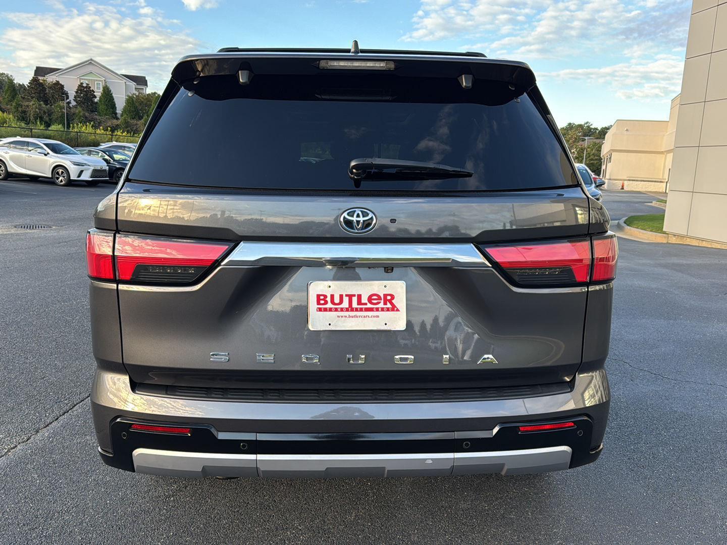 2023 Toyota Sequoia Limited photo 4
