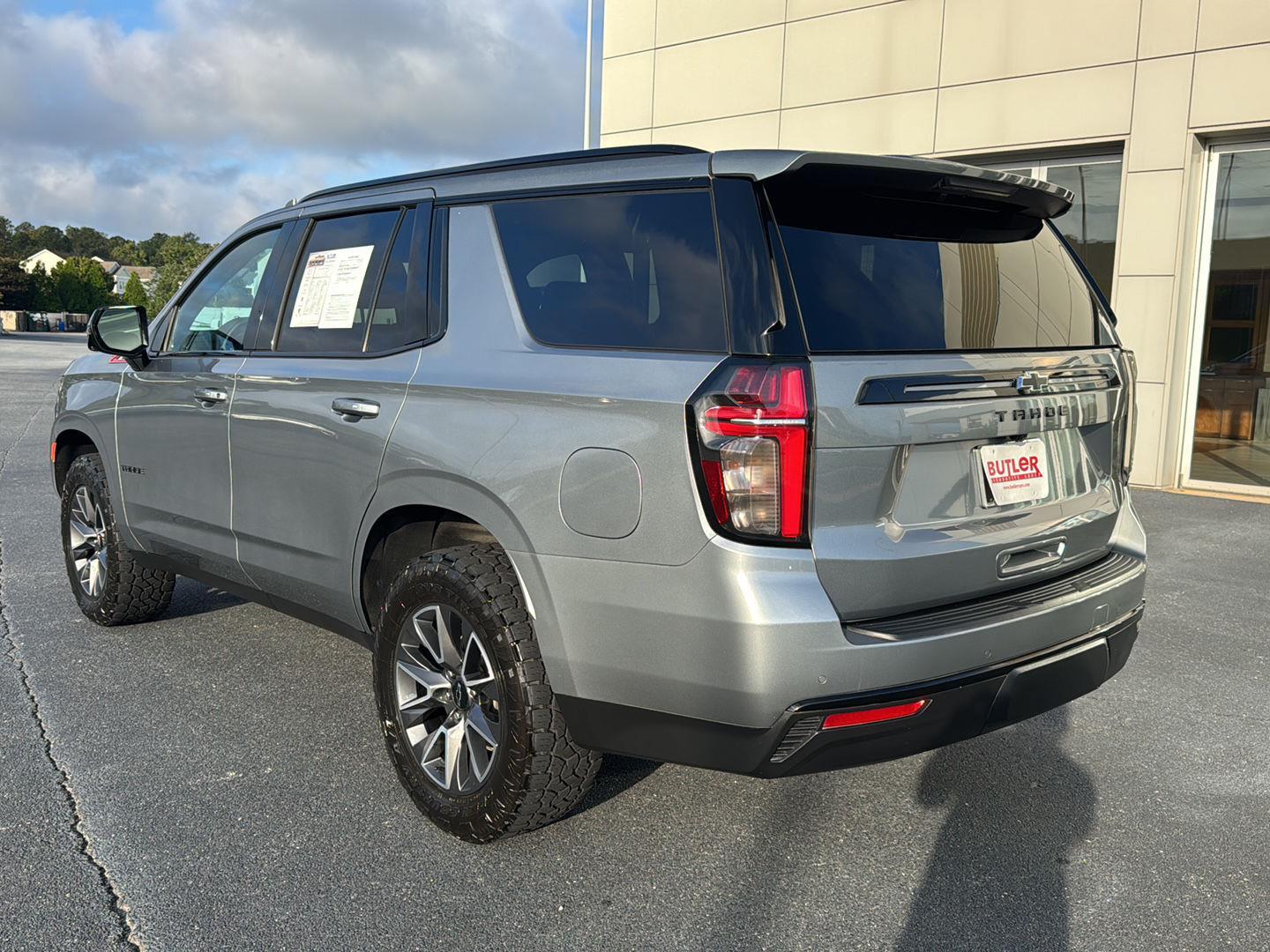 2023 Chevrolet Tahoe Z71 photo 3