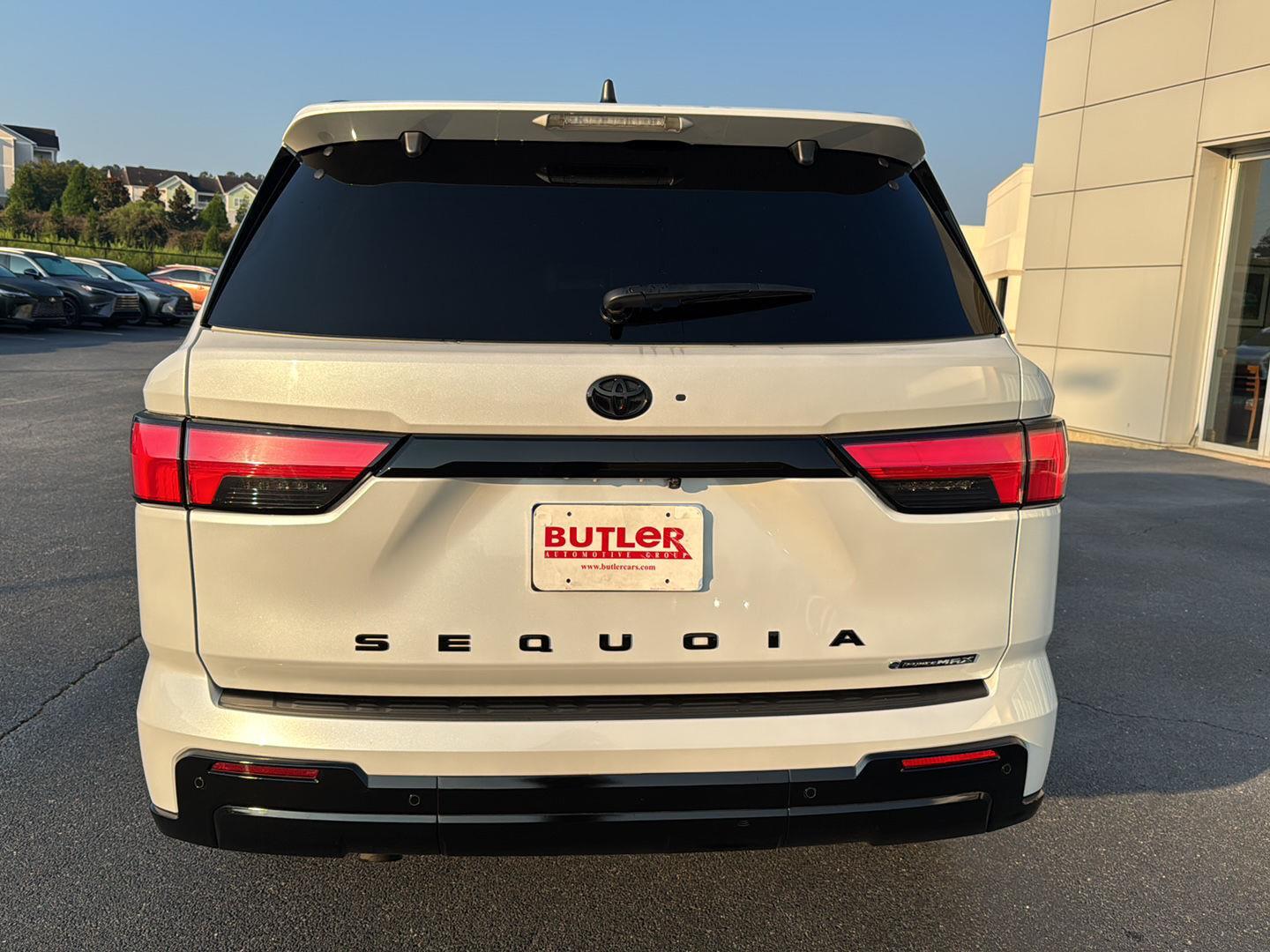 2025 Toyota Sequoia Platinum photo 4