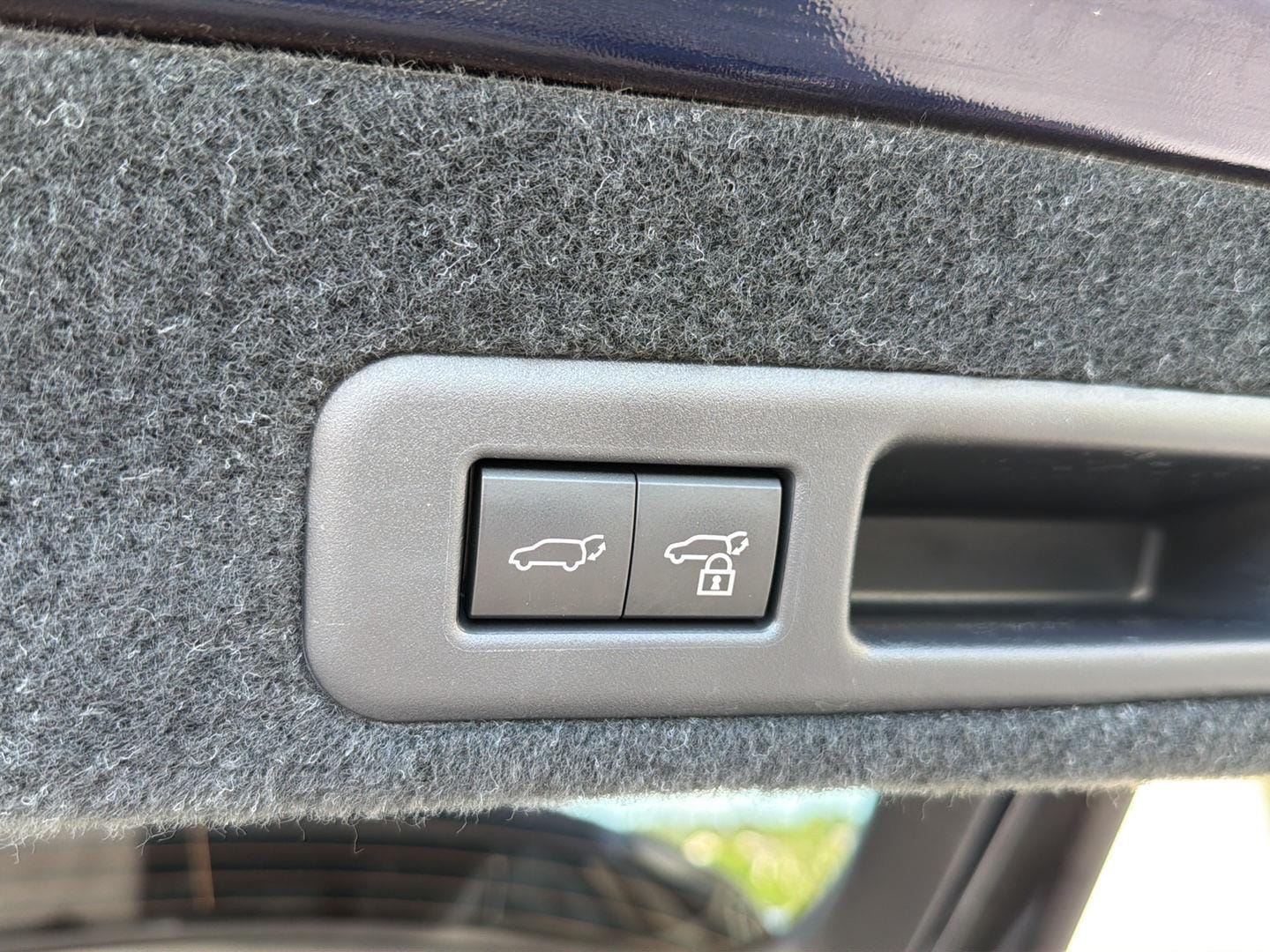 2022 Lexus RX Hybrid 450h - Photo 36
