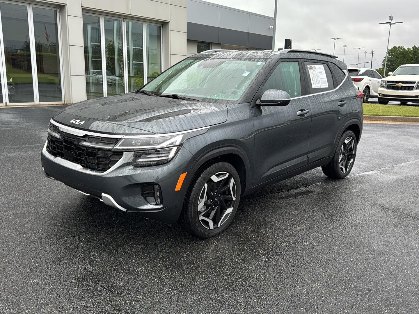 Image 2 of 2024 Kia Seltos SX SUV