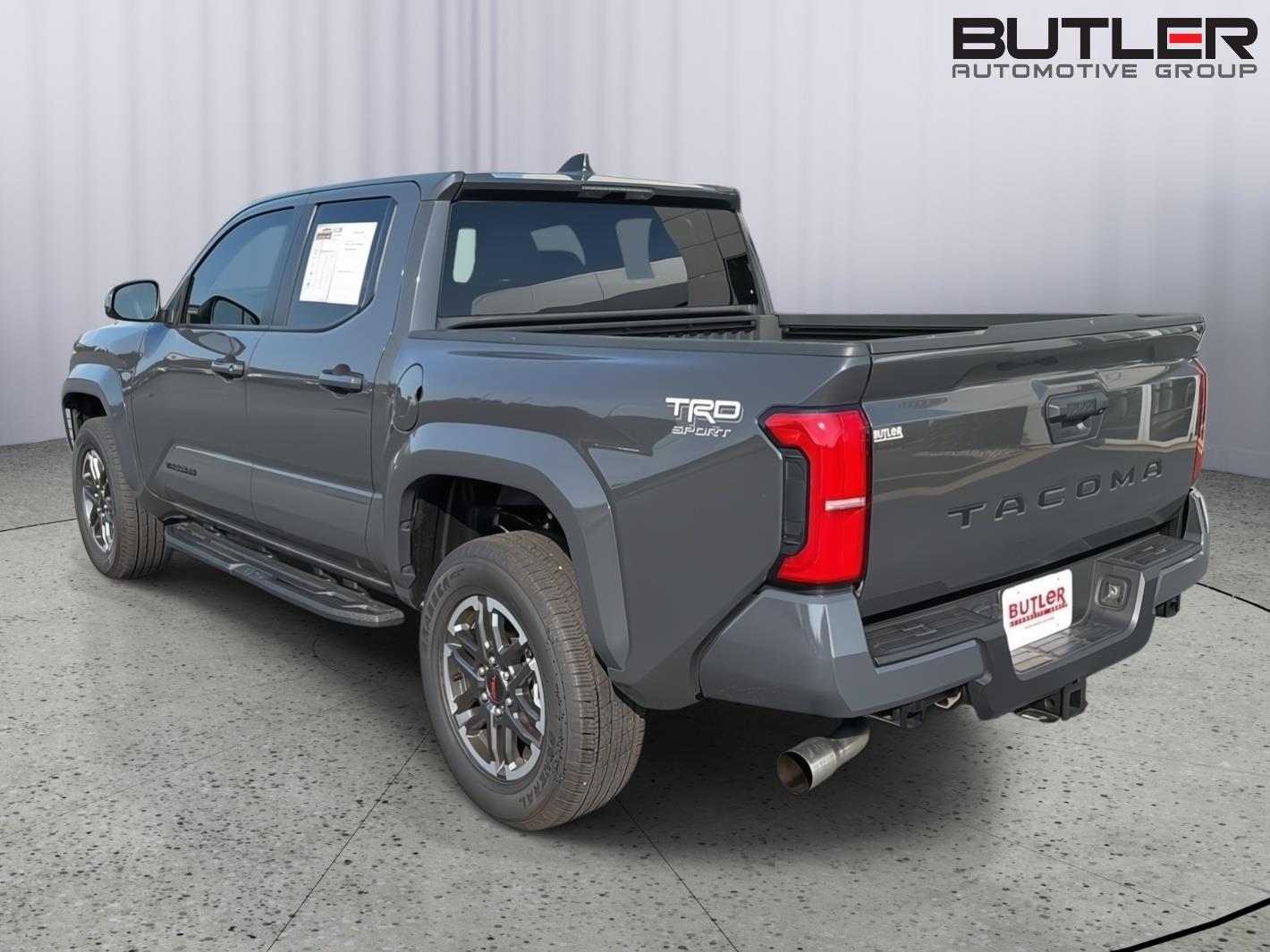 2025 Toyota Tacoma TRD Sport - Photo 4