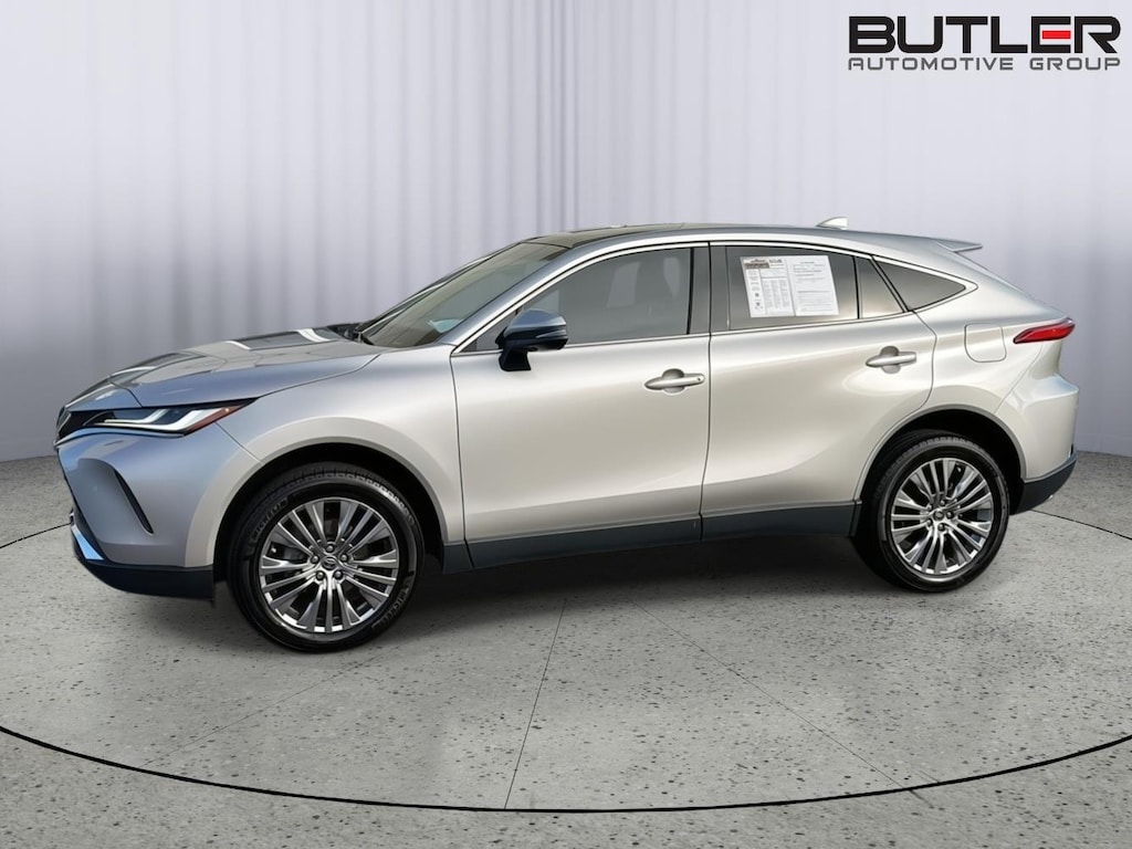 Used 2023 Toyota Venza Limited SUV