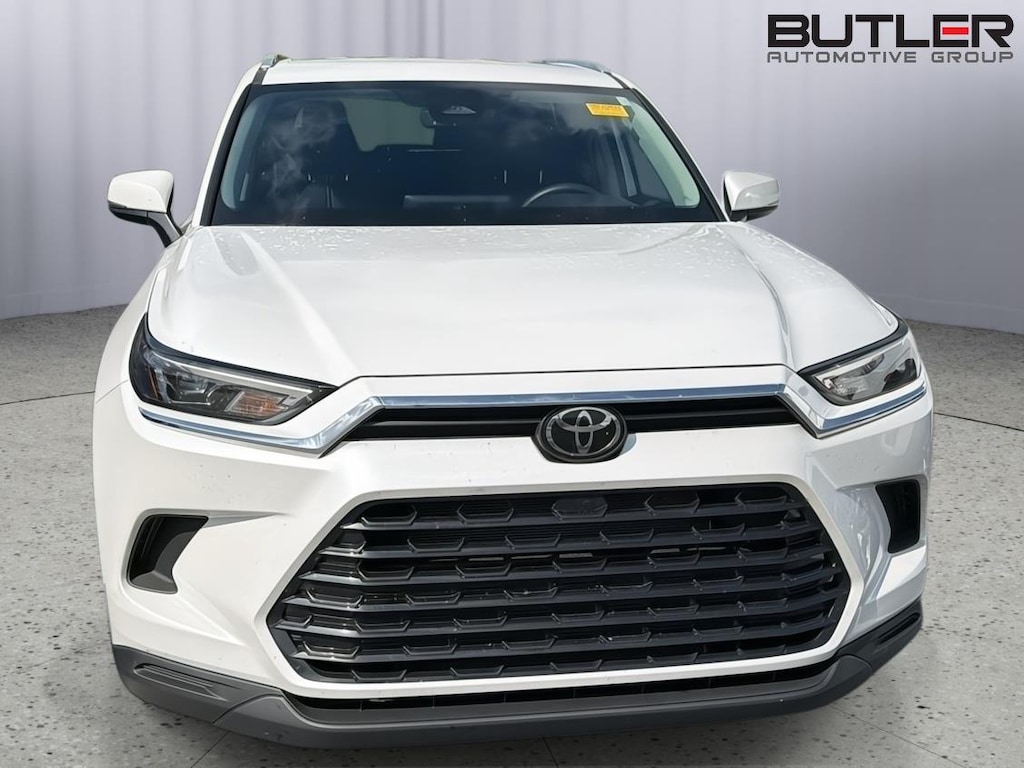 Used 2025 Toyota Grand Highlander XLE SUV