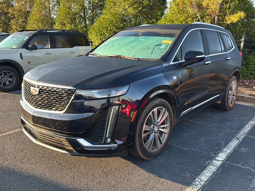 2021 Cadillac XT6 Premium Luxury photo 2