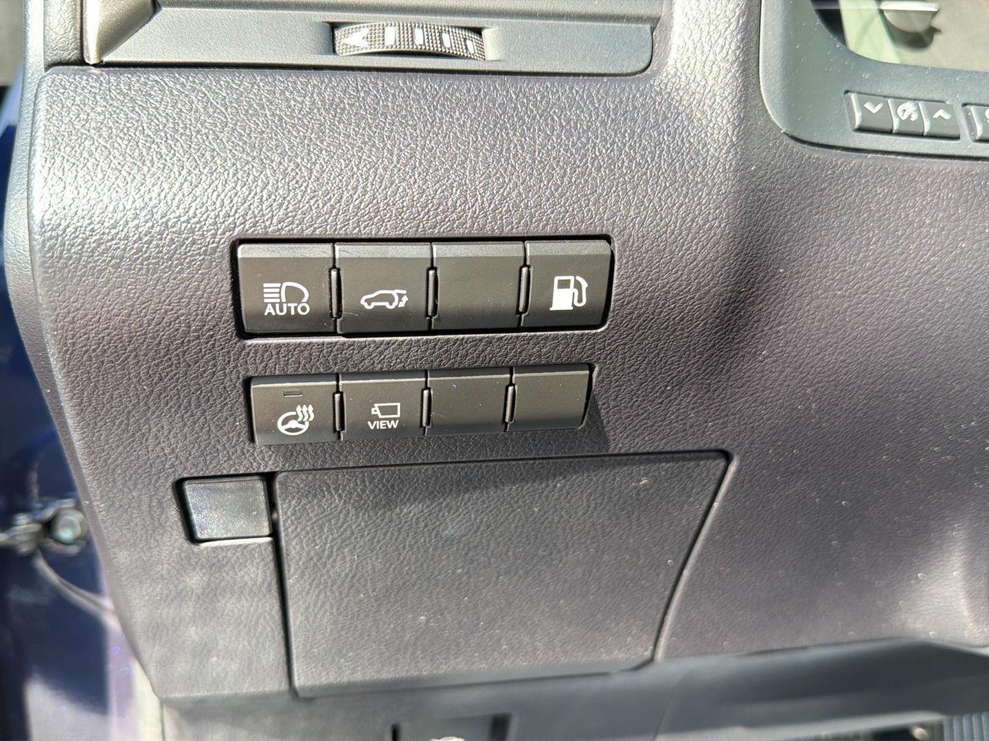 2022 Lexus RX Hybrid 450h - Photo 19