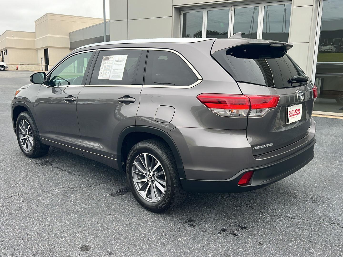 2018 Toyota Highlander XLE photo 2