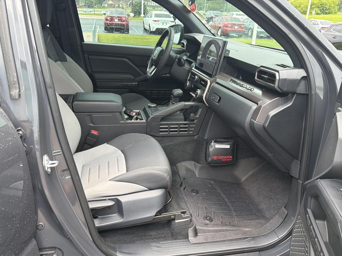 2025 Toyota Tacoma TRD Sport - Photo 13
