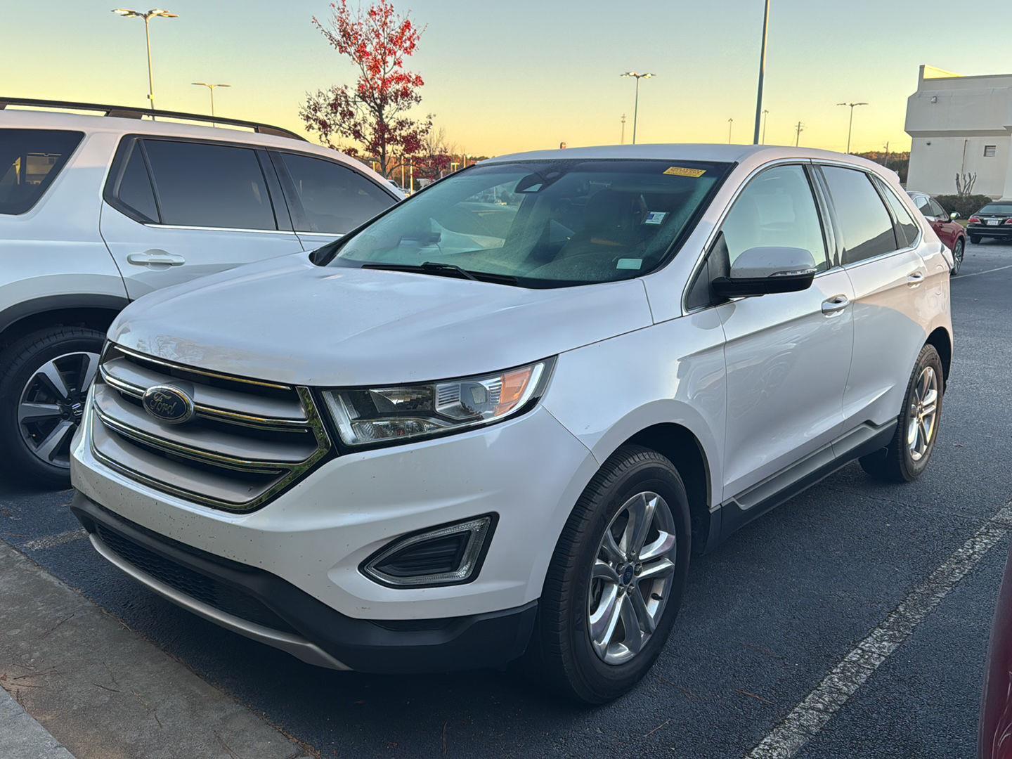 2018 Ford Edge SEL photo 2