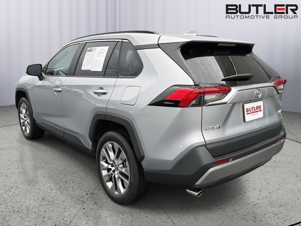 Used 2022 Toyota RAV4 Limited SUV
