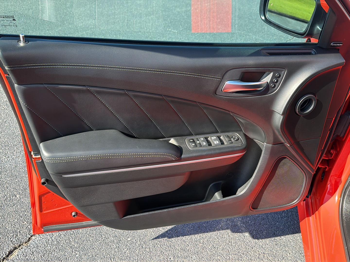 2022 Dodge Charger R/T - Photo 17