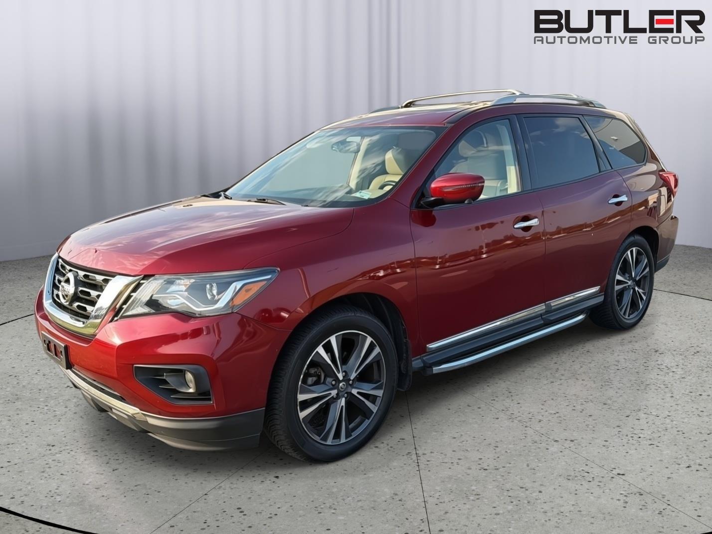 2018 Nissan Pathfinder Platinum 2WD's photo