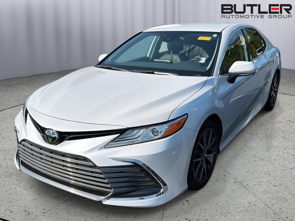 Used 2023 Toyota Camry XLE Sedan