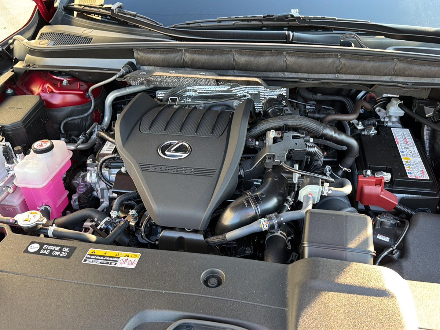2025 Lexus RX 350 - Photo 35