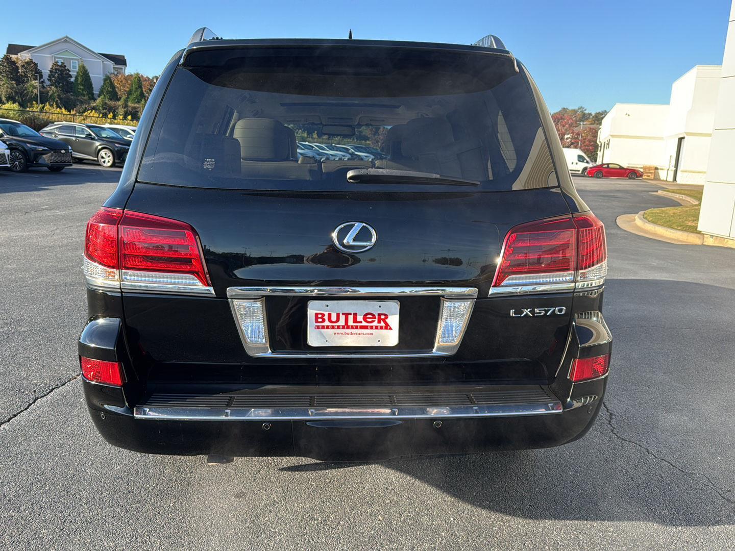 2015 Lexus LX 570 photo 2