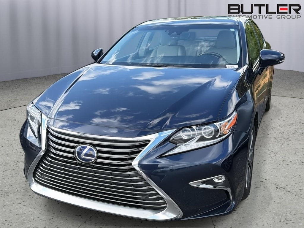 Used 2017 Lexus ES ES 300h Sedan