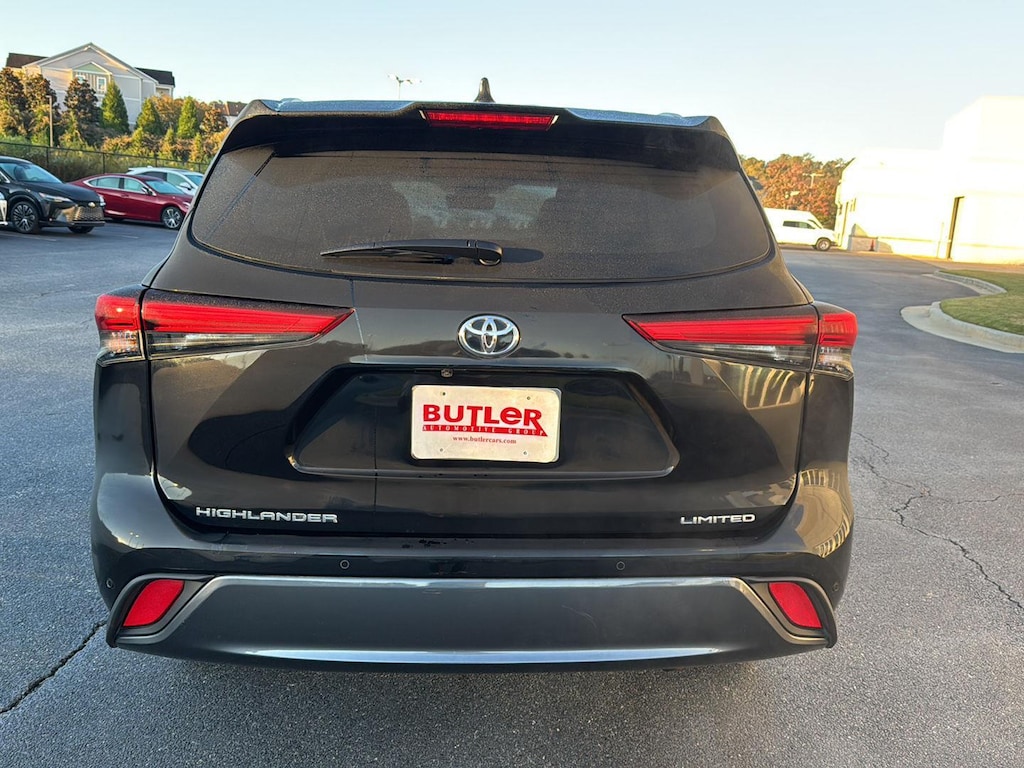 Used 2020 Toyota Highlander Limited SUV
