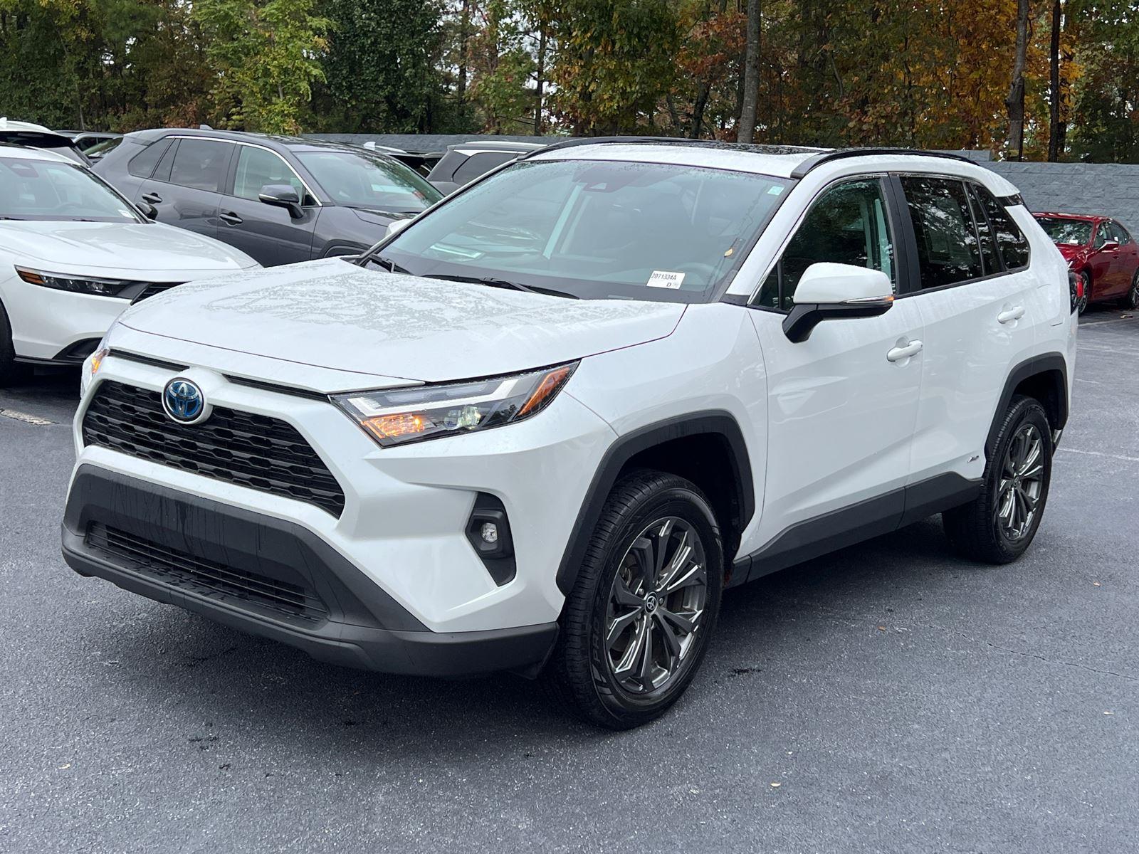2023 Toyota RAV4 Hybrid XLE Premium photo 2