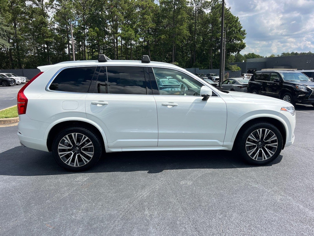 Used 2021 Volvo XC90 Momentum SUV
