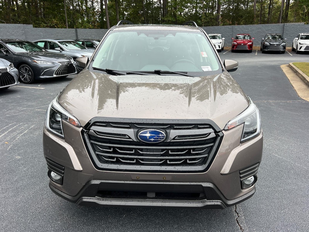 Used 2023 Subaru Forester Limited SUV