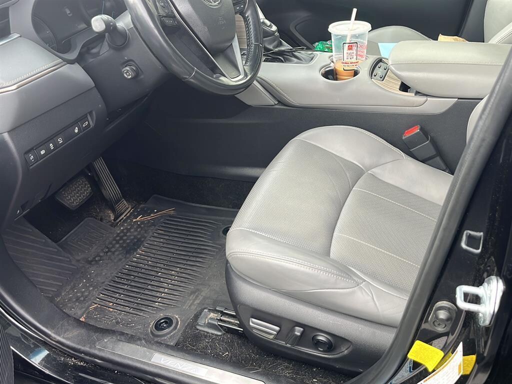 Used 2021 Toyota Venza Limited SUV