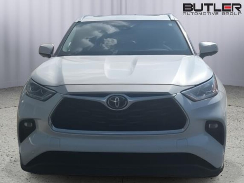 Used 2023 Toyota Highlander Limited SUV