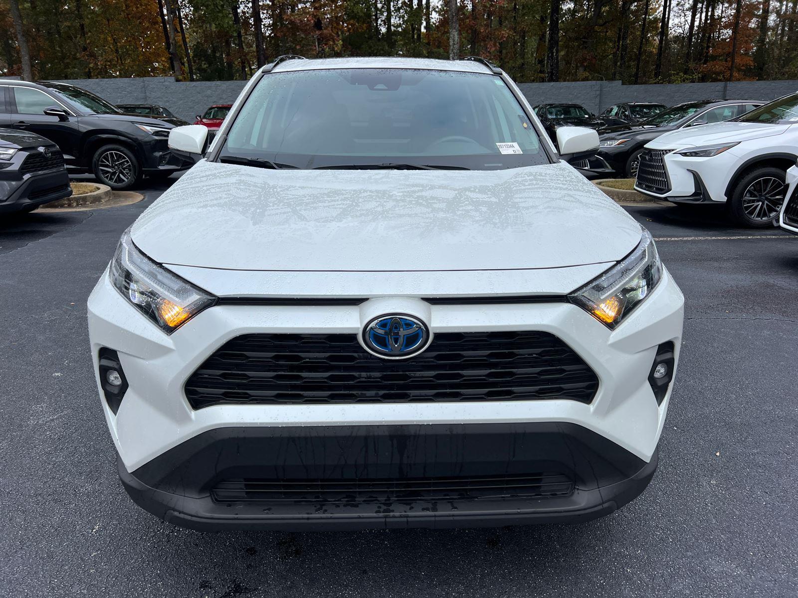 2023 Toyota RAV4 Hybrid XLE Premium photo 3