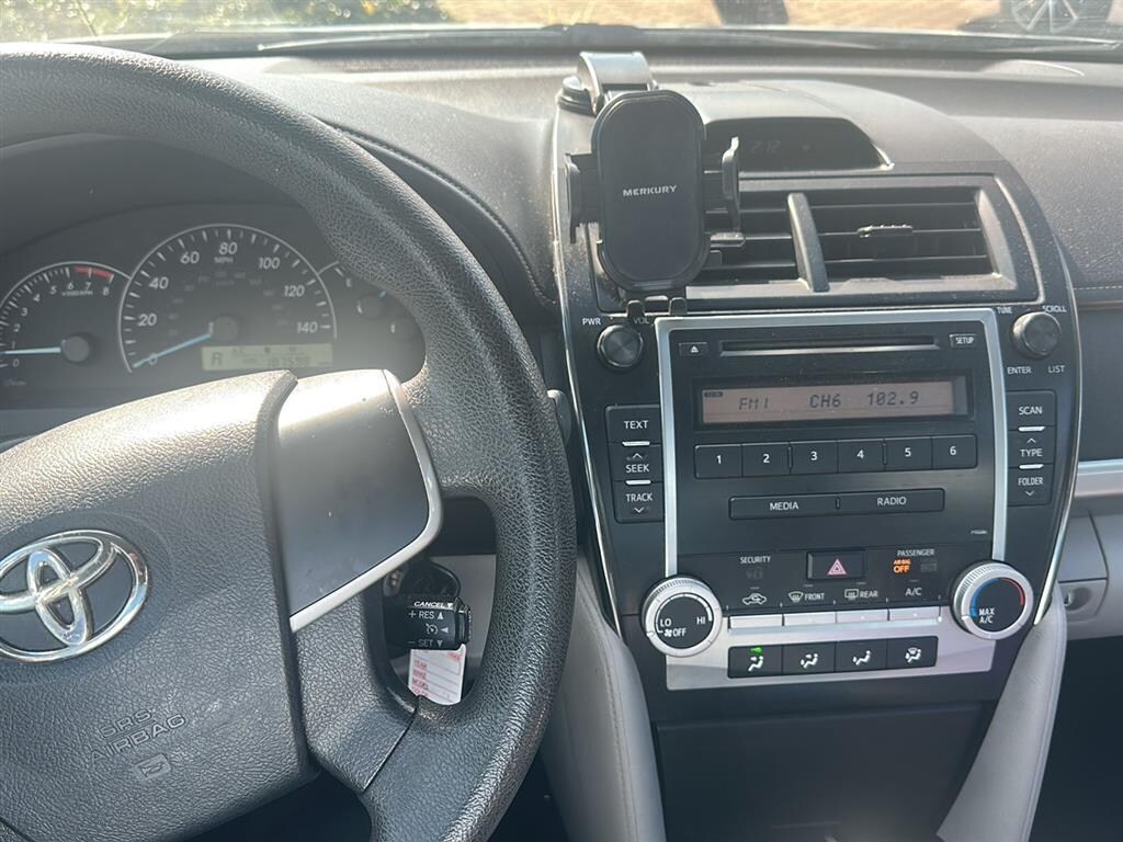 Used 2012 Toyota Camry SE Sedan