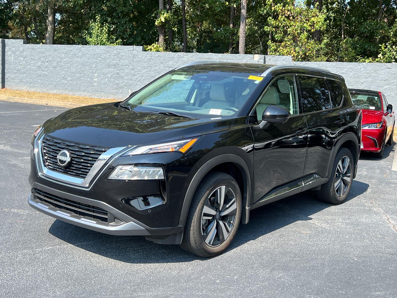2023 Nissan Rogue SL photo 2