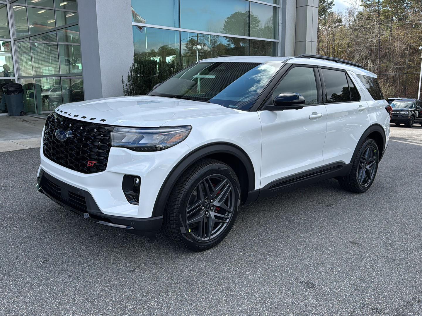 2026 Ford Explorer ST's photo