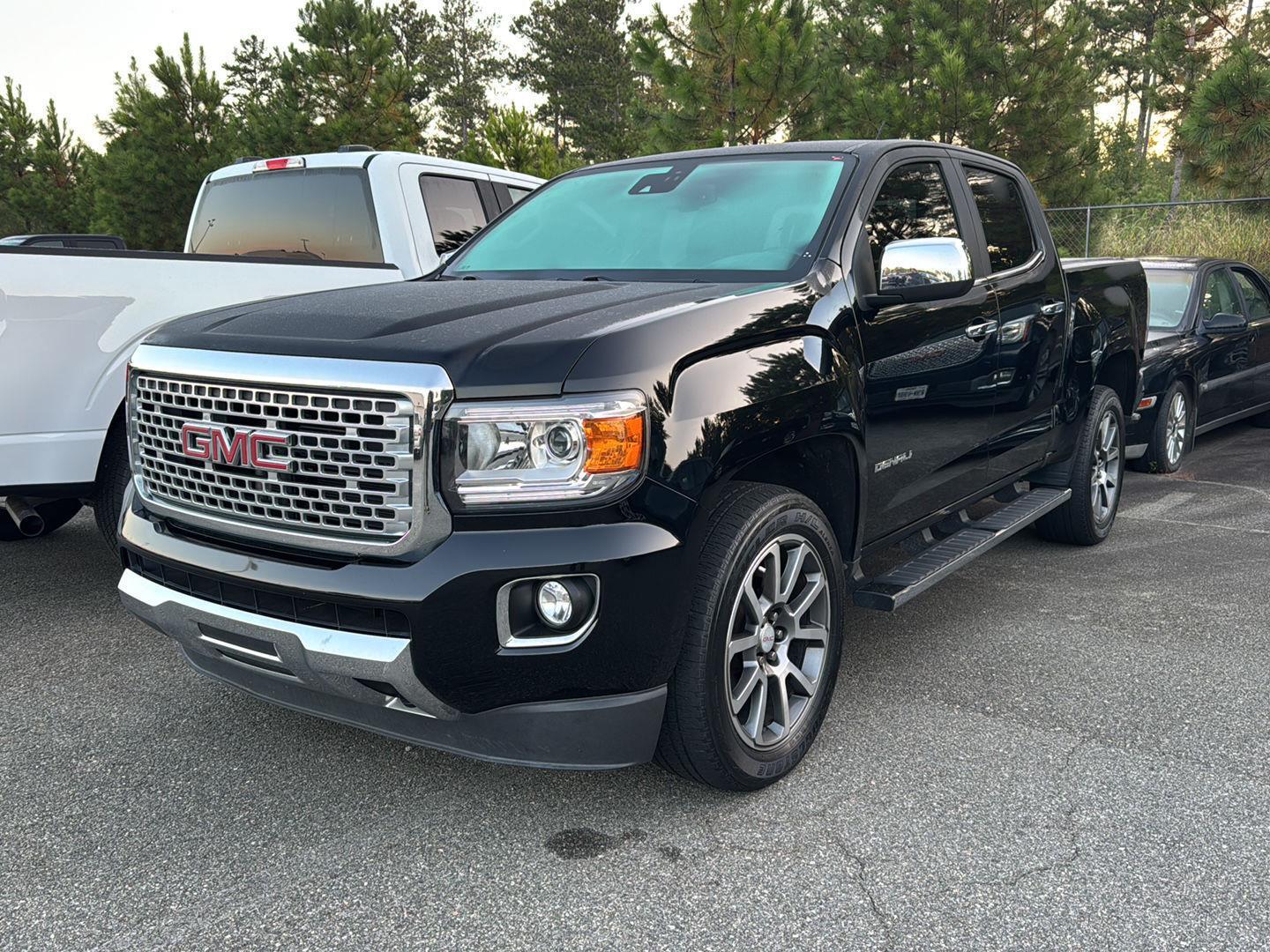 2020 Gmc Canyon Denali photo 2