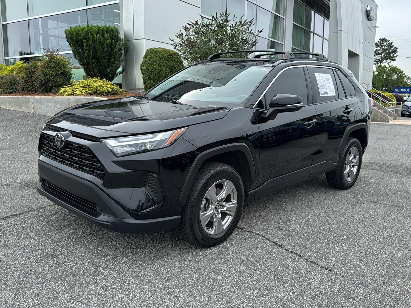 Used 2022 Toyota RAV4 XLE with VIN 2T3W1RFVXNW233479 for sale in Milledgeville, GA
