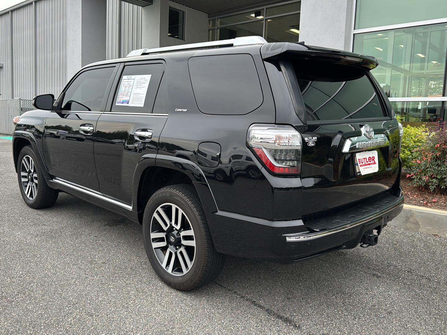 2022 Toyota 4Runner Limited photo 3