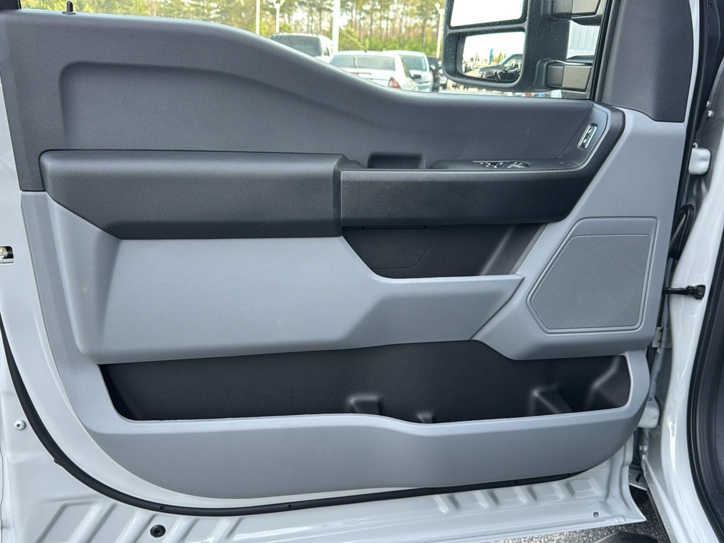 2026 Ford F-350 Super Duty XL - Photo 17
