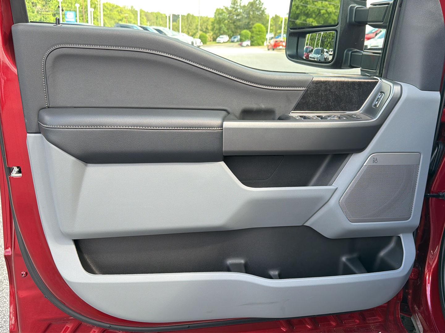 2026 Ford F-250 Super Duty XLT - Photo 22