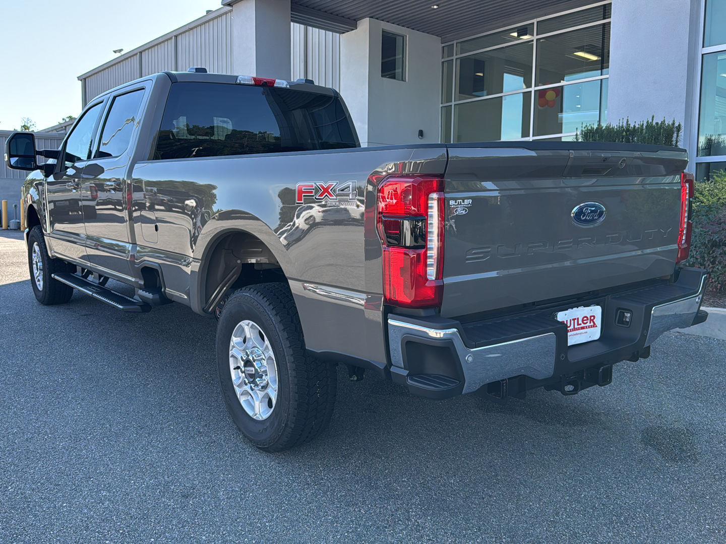 2026 Ford F-250 XLT photo 3